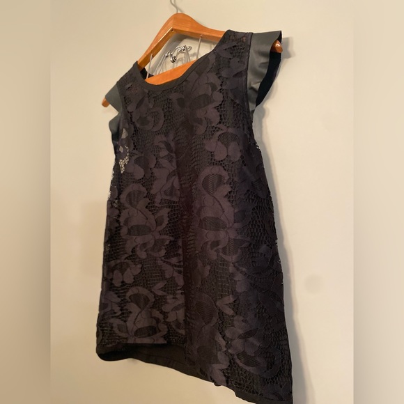 Black lace faux leather accents tank top size Medium Excellent Condition - Picture 3 of 8